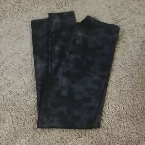 Vera Wang metallic leggings